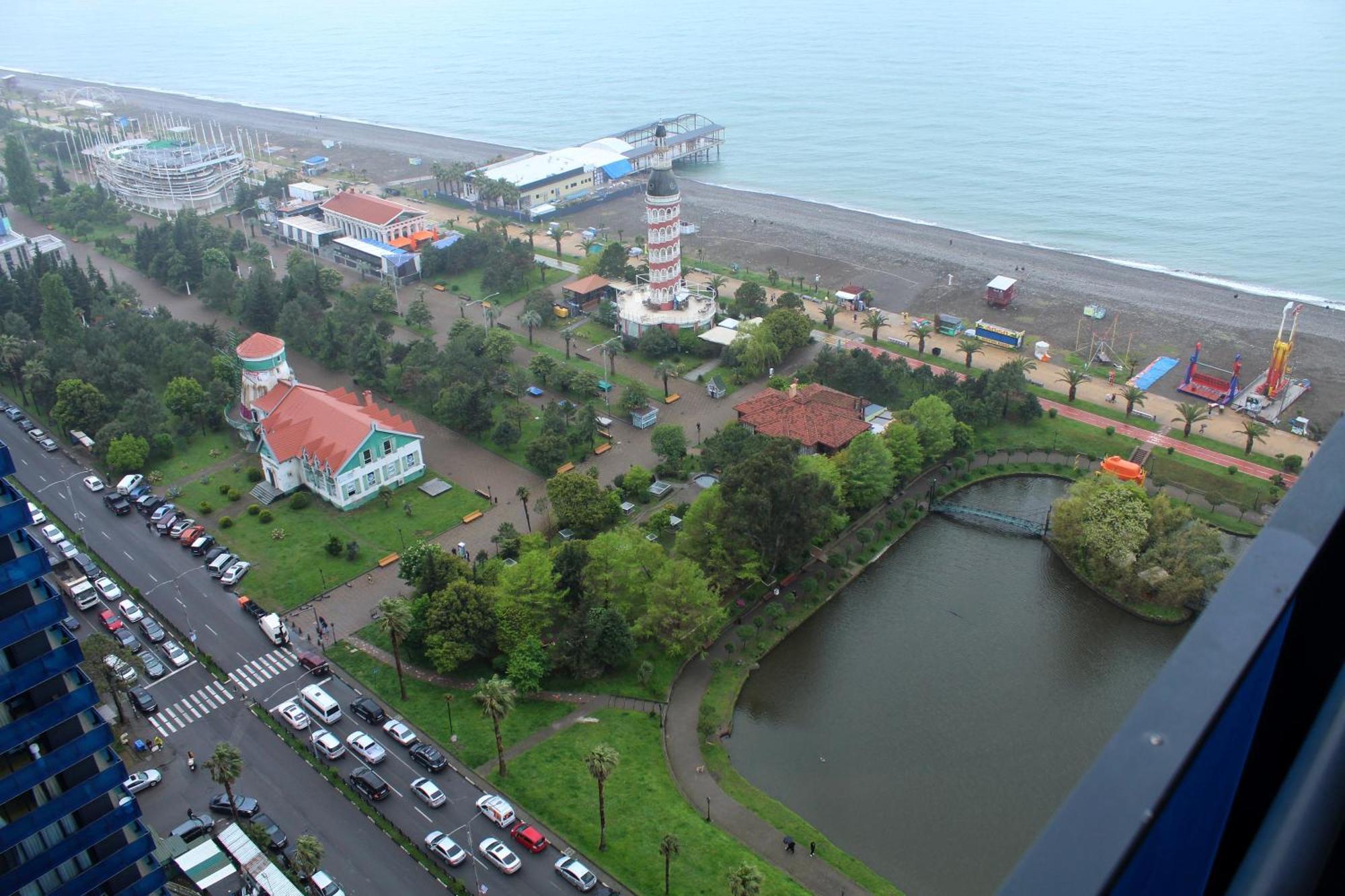 Best Location Apartments In Batumi Exterior photo