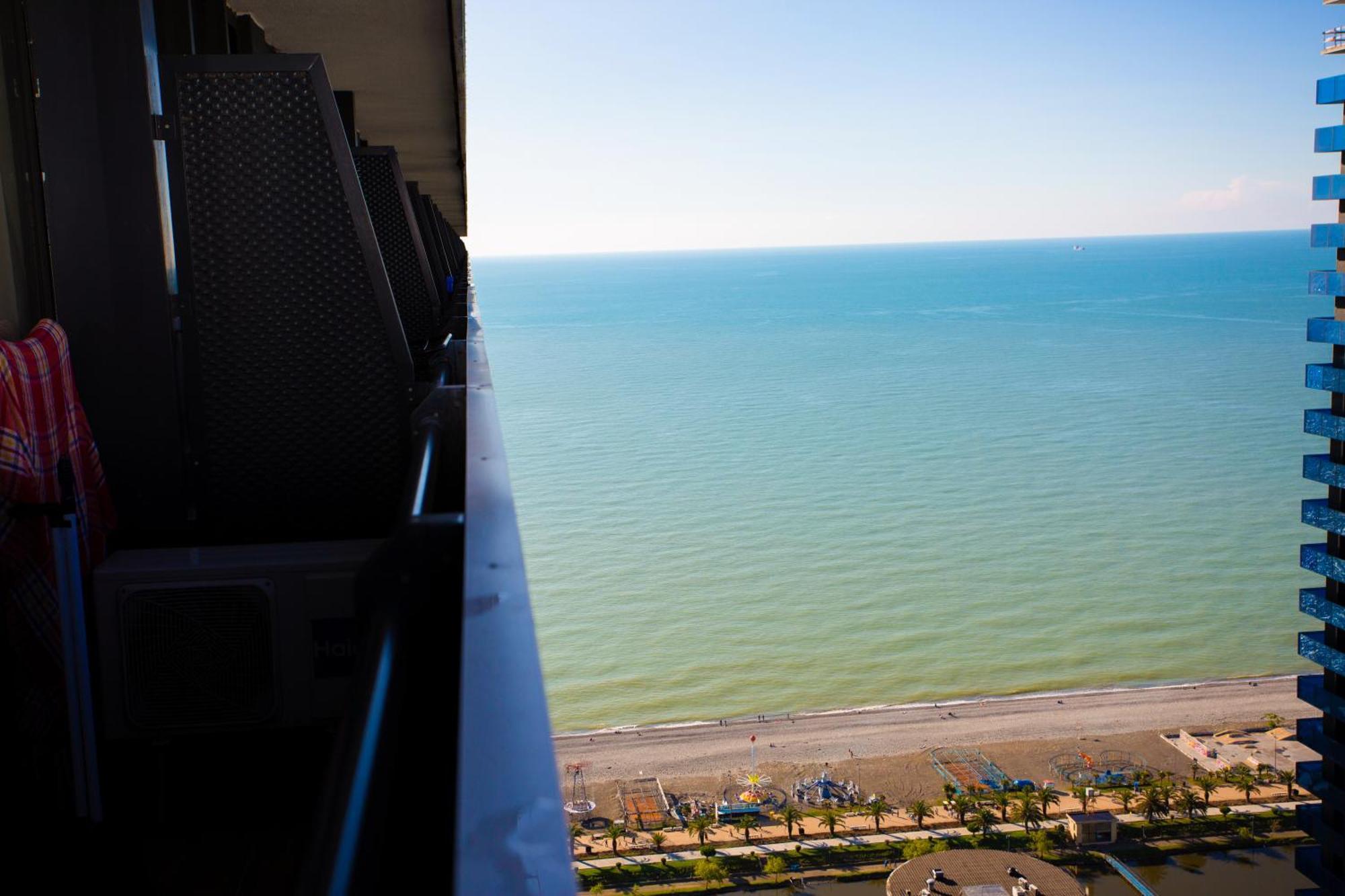 Best Location Apartments In Batumi Exterior photo